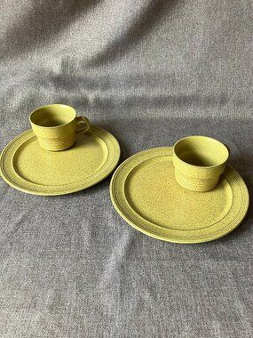 VTG Jonas Roberts Painted Sands Yellow Stone Japan Stoneware 2 Place Sets MCM
